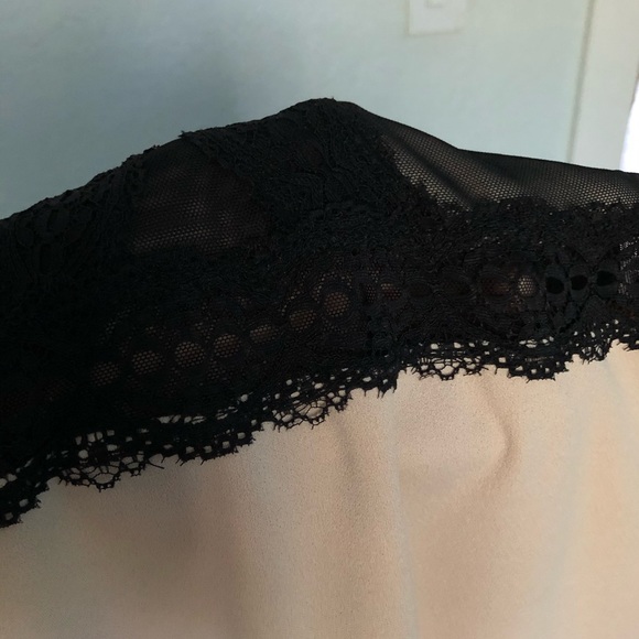 Black and Nude Dress - Picture 4 of 4